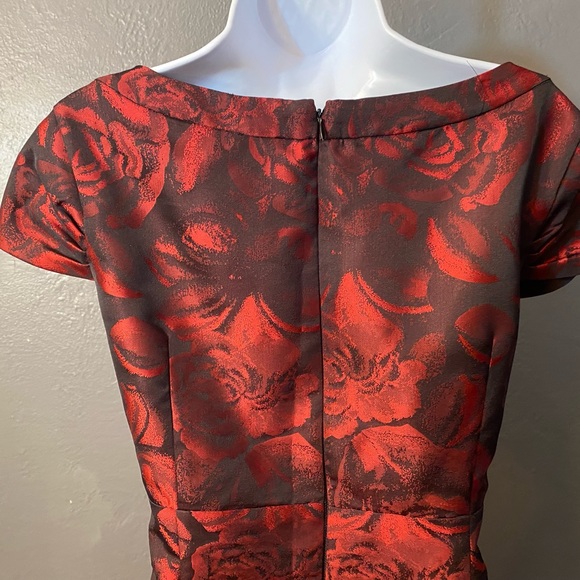 LIZ CLAIBORNE Black and red jacquard Rose Pattern Dress - Picture 5 of 16